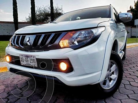 Mitsubishi L200 4x2 2.4L Cabina Doble usado (2017) precio $210,000