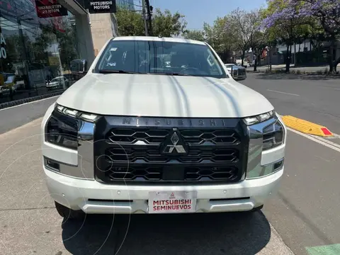 Mitsubishi L200 GLS 4x4 Diesel Aut usado (2025) color Blanco precio $699,999