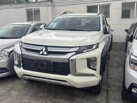 Mitsubishi L200 GLX 4x2 usado (2022) color Blanco financiado en mensualidades(enganche $18,750)