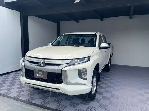 Mitsubishi L200 GLX Diesel 4x4 usado (2022) color Blanco precio $447,000