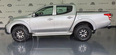 foto Mitsubishi L200 4x2 2.4L Cabina Doble usado (2018) precio $309,900