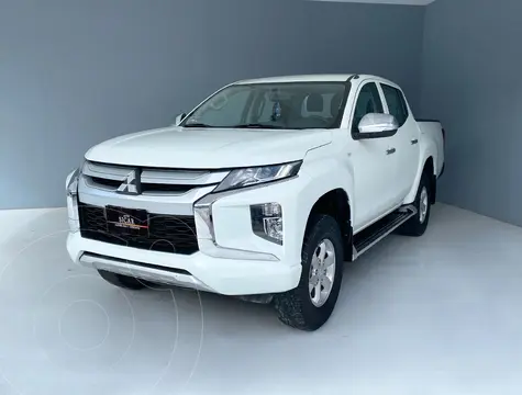 Mitsubishi L200 GLX 4x2 usado (2022) color Blanco precio $319,000