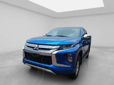 Mitsubishi L200 GLS Diesel  4x4 Aut usado (2023) color Azul precio $425,000
