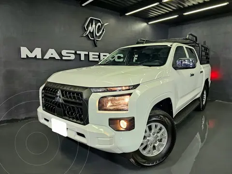 Mitsubishi L200 GLX 4x2 usado (2025) color Blanco precio $514,000
