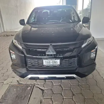 Mitsubishi L200 Limited Diesel  4x4 Aut usado (2023) color Negro precio $638,000