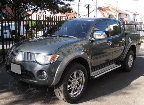 Mitsubishi L200 pick-up usado (2008) color Verde precio u$s7.000