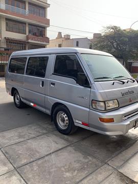 foto Mitsubishi L300 Van 2.5L Di 12Pas usado (2010) color Plata precio u$s14,300