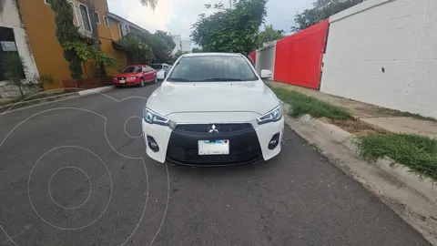 Mitsubishi Lancer ES CVT usado (2017) color Blanco precio $179,000