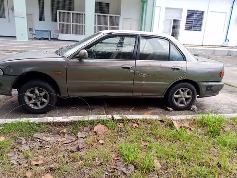 Mitsubishi Lancer GLX 1.6L usado (1997) color Gris precio u$s2.100