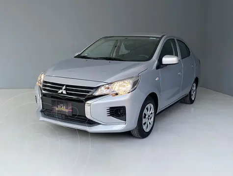 Mitsubishi Mirage G4 GLX usado (2022) color plateado precio $189,000