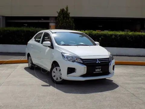 Mitsubishi Mirage GLX CVT usado (2023) color Blanco precio $229,800