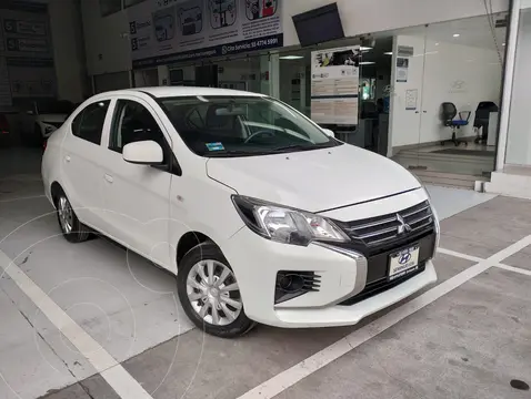 Mitsubishi Mirage GLX CVT usado (2023) color Blanco precio $235,000