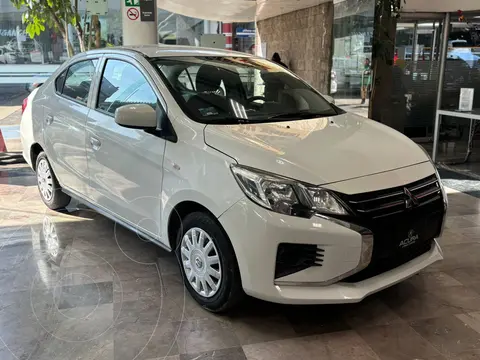 Mitsubishi Mirage GLX CVT usado (2023) color Blanco precio $239,000