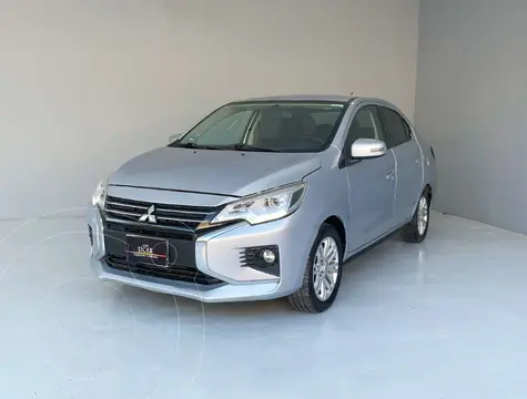 Mitsubishi Mirage GLS CVT usado (2023) color plateado precio $239,000