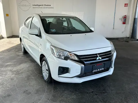 Mitsubishi Mirage GLX CVT usado (2023) color Blanco precio $200,000