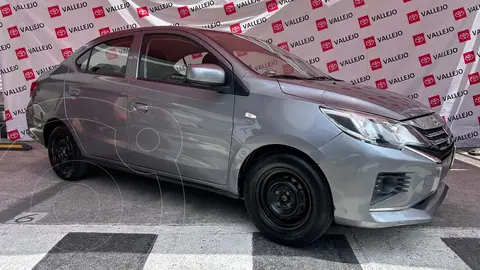 Mitsubishi Mirage GLX CVT usado (2023) color Gris precio $210,000