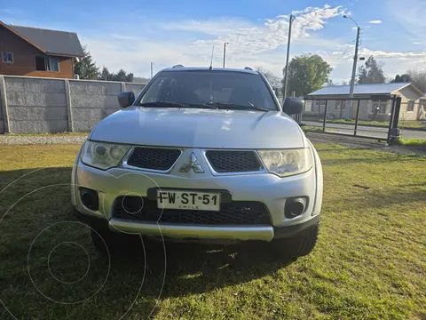 Mitsubishi Montero Sport 2.5 4X2 Aut usado (2013) color Plata precio $9.000.000