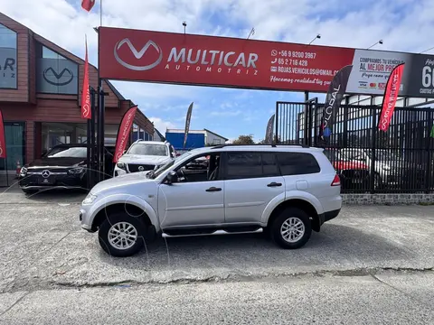 Mitsubishi Montero Sport 2.5 4X2 usado (2016) color Plata precio $11.950.000
