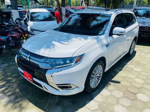 Mitsubishi Outlander PHEV Limited usado (2019) color Blanco financiado en mensualidades(enganche $133,569 mensualidades desde $11,864)