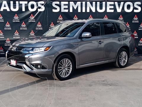 Mitsubishi Outlander PHEV SE usado (2020) color Gris Titanio precio $649,900