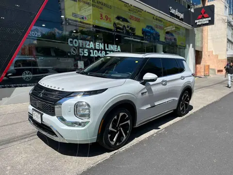 Mitsubishi Outlander PHEV Diamond usado (2023) color Blanco financiado en mensualidades(enganche $168,000 mensualidades desde $16,031)