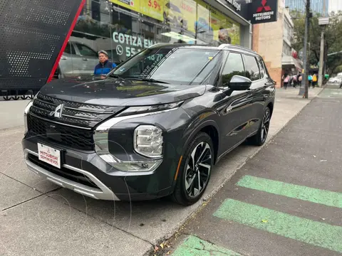 Mitsubishi Outlander PHEV Limited usado (2024) color Gris precio $699,000
