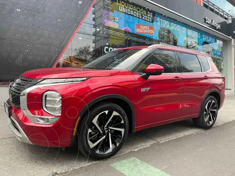 Mitsubishi Outlander PHEV Limited usado (2023) color Rojo precio $589,000