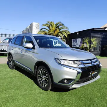 Mitsubishi Outlander  2.4L GLS 4X4 Aut usado (2019) color Plata precio $11.490.000