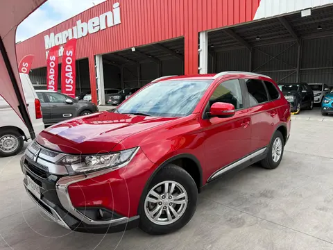 Mitsubishi Outlander  2.0L 4x2 usado (2020) color Rojo financiado en cuotas(pie $2.500.000)