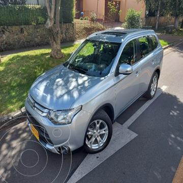 foto Mitsubishi Outlander 2.4L 4x4 Full usado (2015) color Plata precio $69.900.000