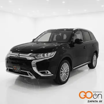 Mitsubishi Outlander Limited usado (2020) color OUTLANDER_123_RUBY BLACK PEARL precio $315,000