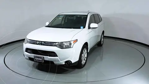 Mitsubishi Outlander 2.4L SE usado (2014) color Blanco precio $218,999