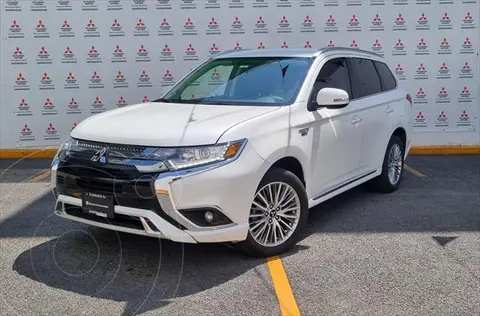 Mitsubishi Outlander SE Plus usado (2020) color Blanco precio $495,000