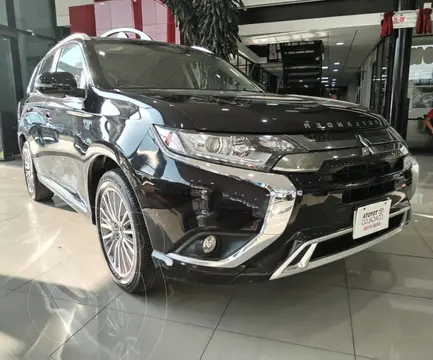 Mitsubishi Outlander SE Plus usado (2020) color Negro precio $438,000