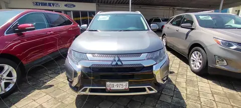 Mitsubishi Outlander SE usado (2019) color Gris precio $360,000