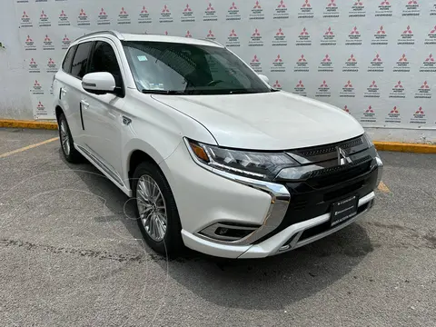 Mitsubishi Outlander Limited usado (2021) color Blanco precio $560,000