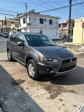Mitsubishi Outlander 2.4L XLS usado (2010) color Grafito precio $150,000