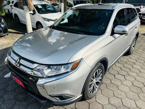 Mitsubishi Outlander 2.4L Limited usado (2018) color Plata precio $269,000