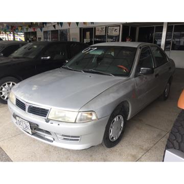 foto Mitsubishi Signo GLi 1.3L usado (2007) color Plata precio u$s2.200