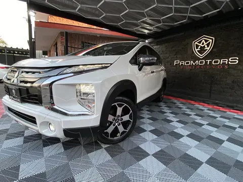 Mitsubishi Xpander Cross 1.5L Cross usado (2023) color Blanco precio $289,900