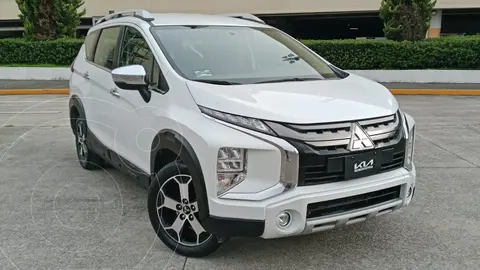 Mitsubishi Xpander Cross 1.5L Cross usado (2023) color Blanco financiado en mensualidades(enganche $82,034 mensualidades desde $9,439)
