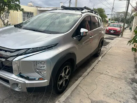 Mitsubishi Xpander Cross Cross usado (2023) color Plata precio $270,000