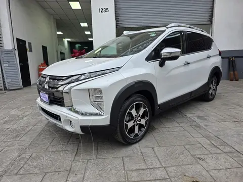 Mitsubishi Xpander Cross 1.5L Cross usado (2023) color Blanco precio $299,900
