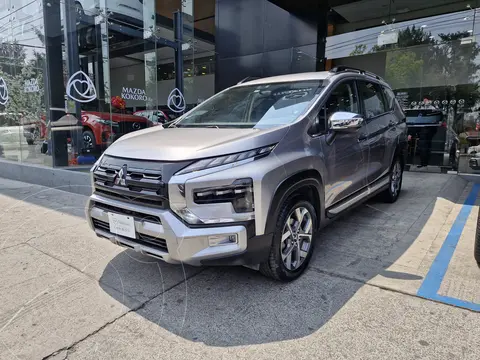 Mitsubishi Xpander Cross 1.5L Cross usado (2024) color Plata precio $329,000