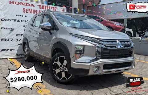 foto Mitsubishi Xpander 1.5L usado (2023) color plateado precio $290,000