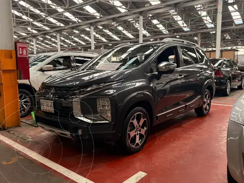 Mitsubishi Xpander 1.5L Cross usado (2022) color Gris financiado en mensualidades(enganche $90,000 mensualidades desde $10,500)