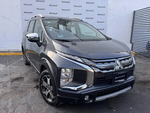 Mitsubishi Xpander 1.5L Cross usado (2023) color caf precio $301,000