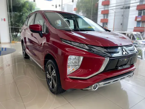 Mitsubishi Xpander 1.5L usado (2022) color Rojo precio $276,000
