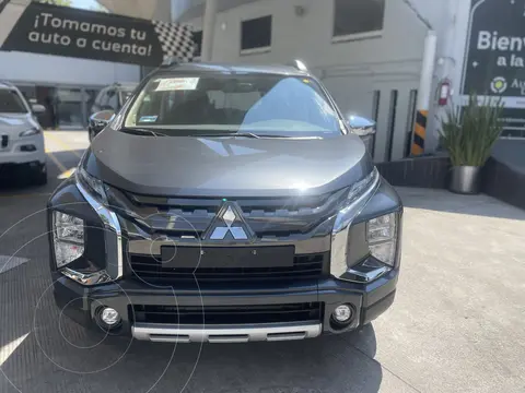 Mitsubishi Xpander Cross usado (2023) color Gris Metalico precio $330,000