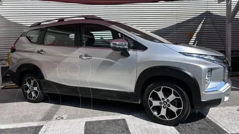 Mitsubishi Xpander 1.5L usado (2023) color plateado precio $295,000